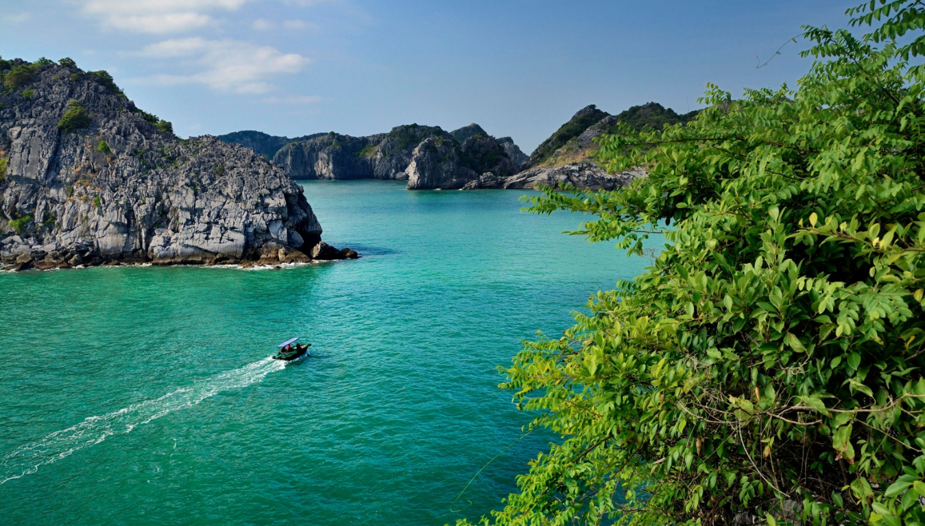 tap chi rough guides binh chon 10 diem du lich dep nhat viet nam