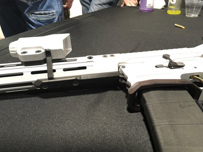 bo dem dan dien tu danh cho sung ar 15