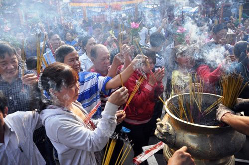 du xuan di choi hay hanh xac
