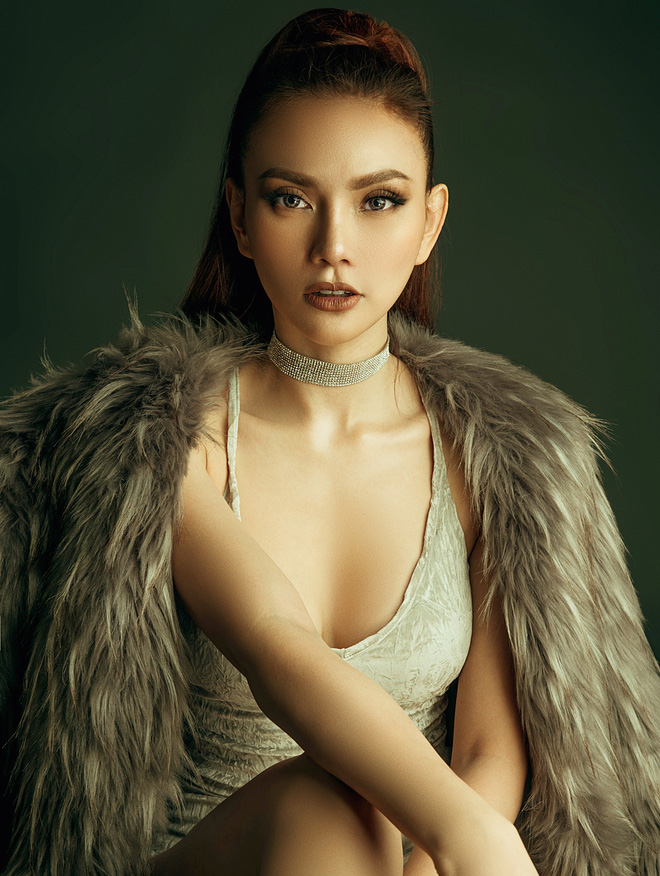 hinh anh quyen ru cua ca si thu thuy