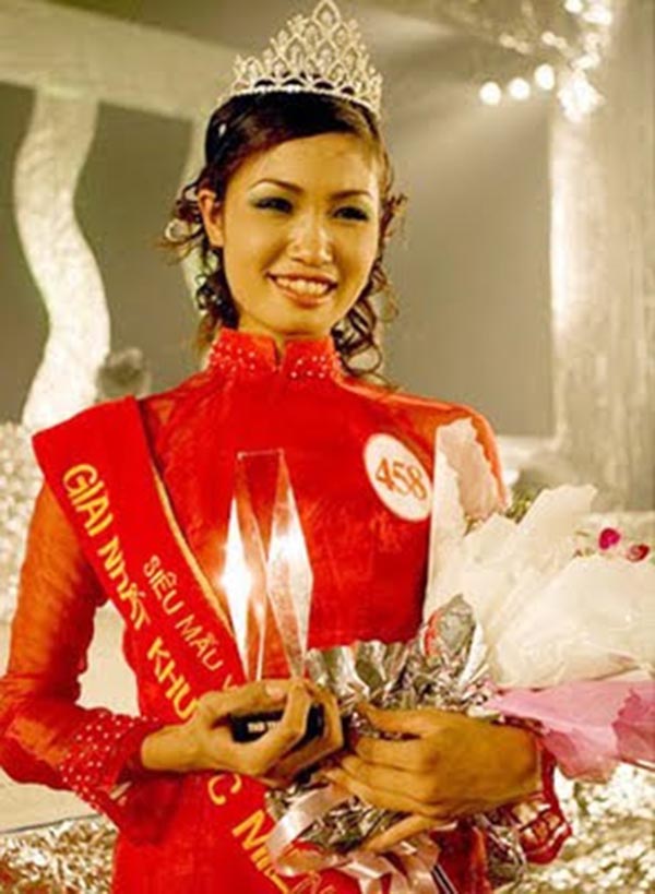 chan dung sieu mau viet dau tien di thi hoa hau hoan vu the gioi