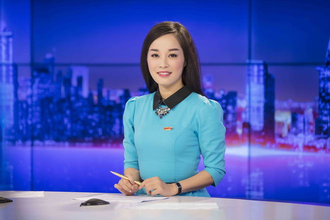 mc the cuong bat ngo khi duoc minh huong tang hoa nhan ngay valentine