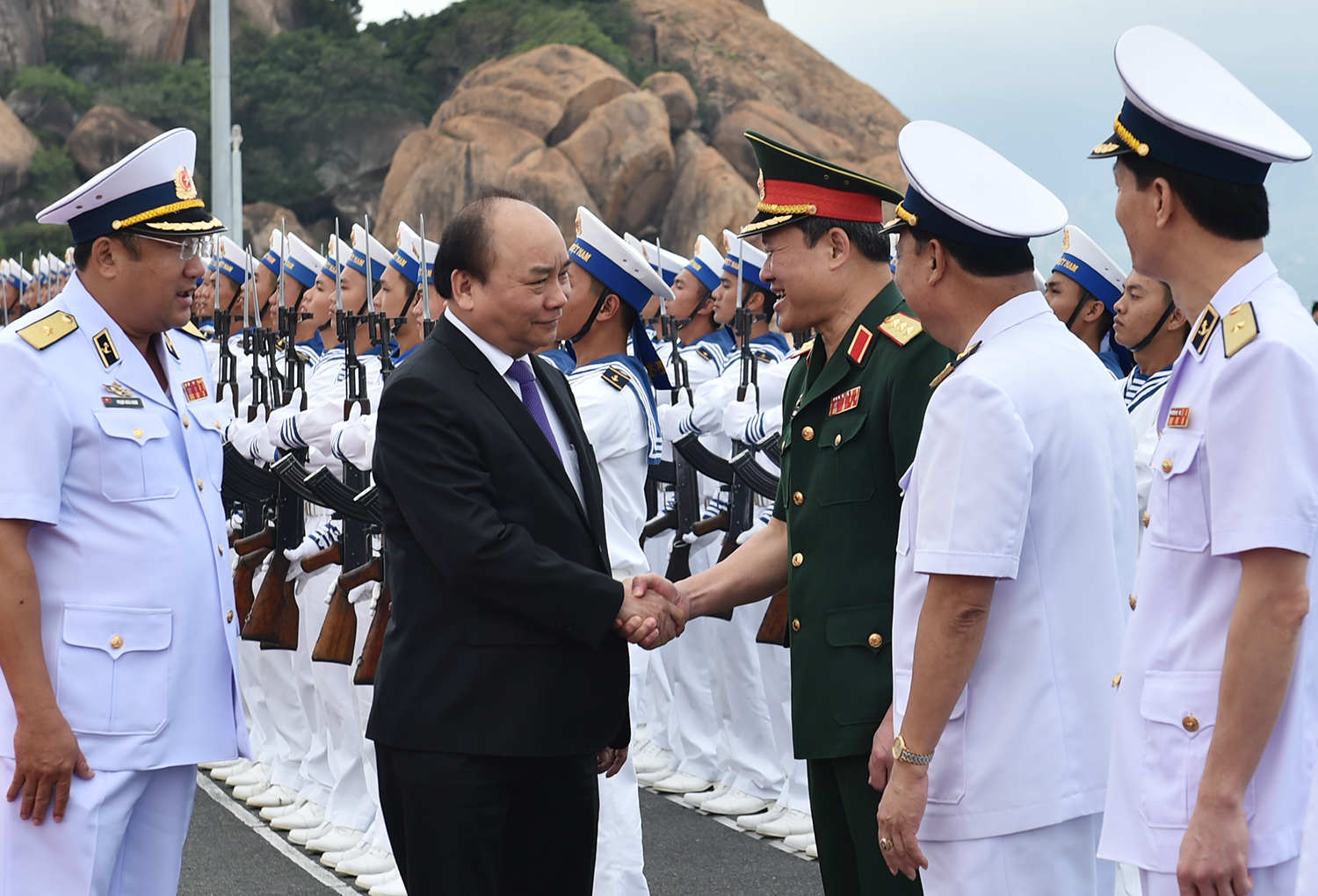thu tuong du le thuong co cho tau ngam da nang va ba ria vung tau