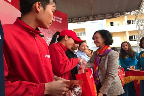 ga n 1300 ty do ng cham lo do i so ng cong nhan te t ma u tua t 2018