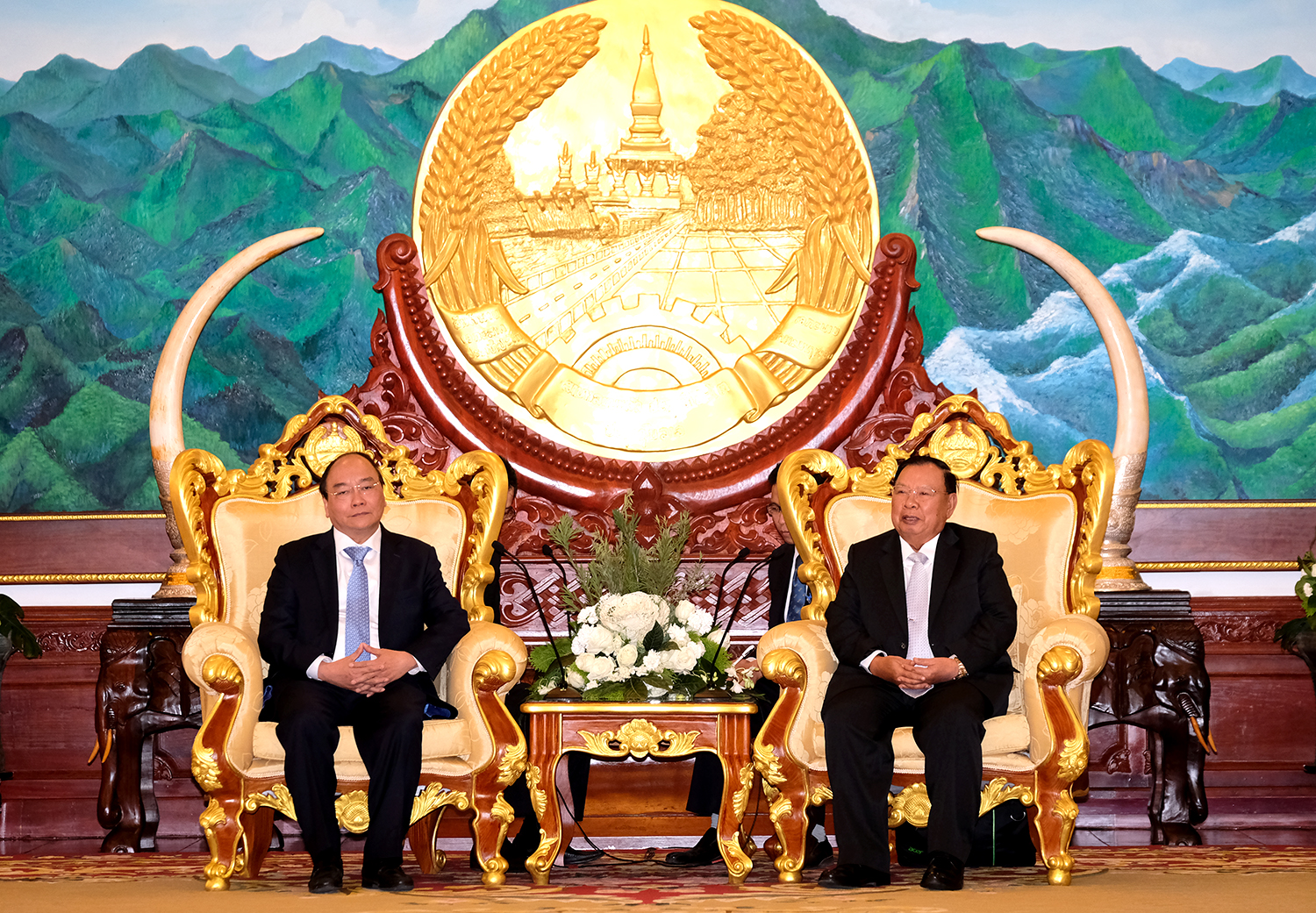thu tuong chi nh phu nguye n xuan phu c hoi kien lanh dao dang nha nuoc quoc hoi lao