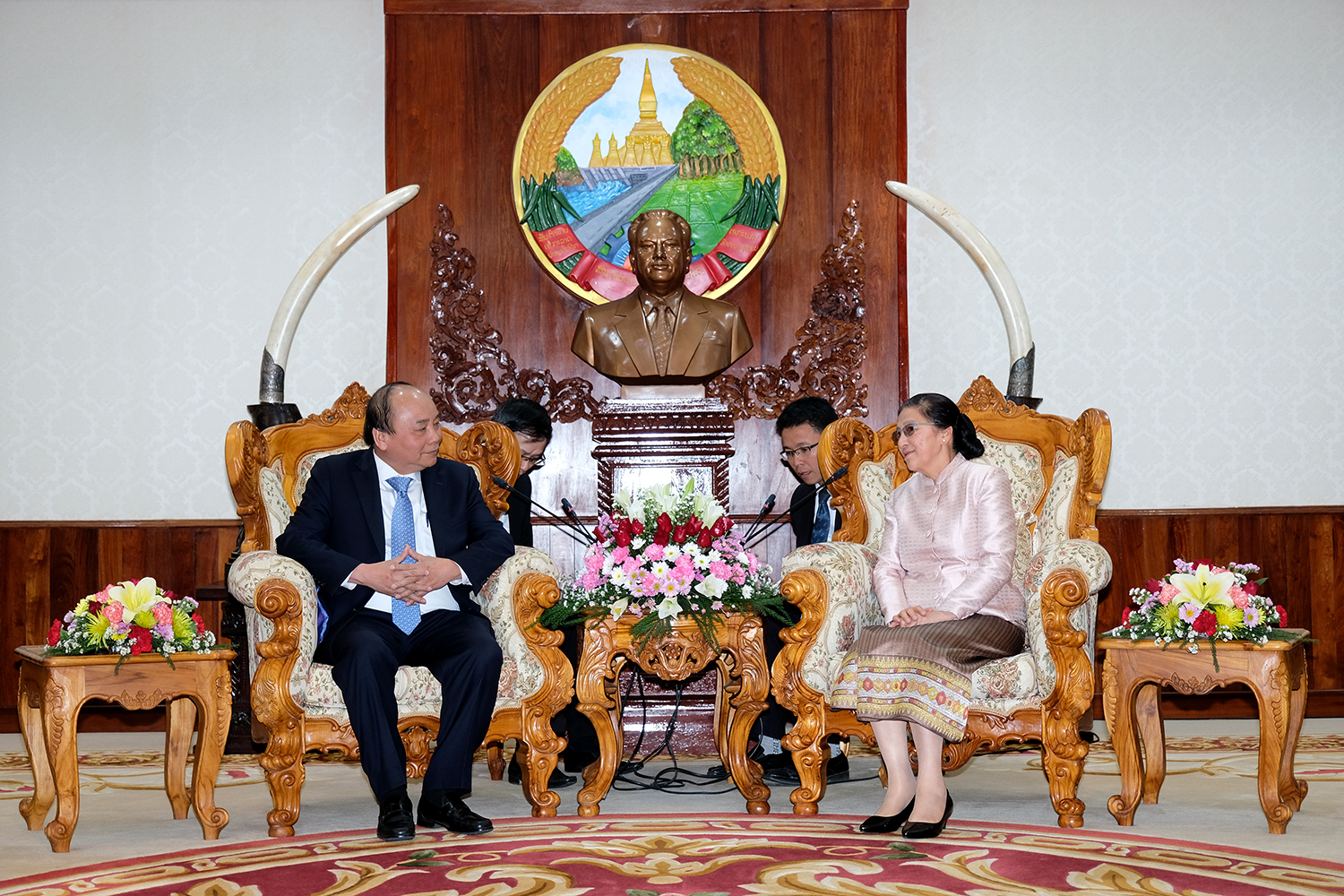 thu tuong chi nh phu nguye n xuan phu c hoi kien lanh dao dang nha nuoc quoc hoi lao