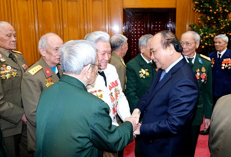 thu tuo ng da nh gia cao su do ng go p to lo n cu a ca c cu u chuyen gia cu u chie n binh vie t nam