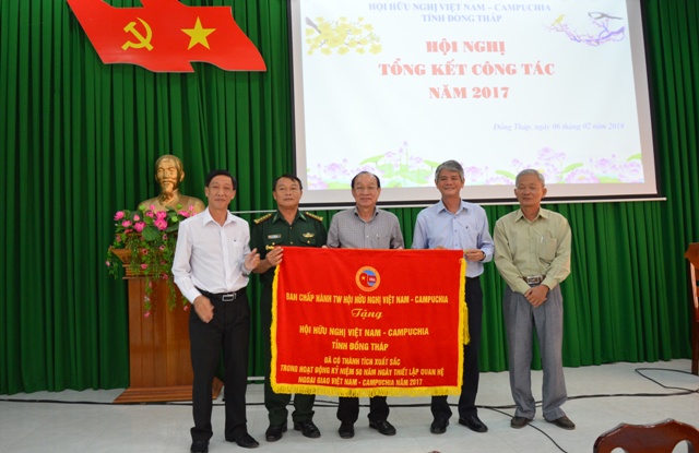 that chat moi quan he huu nghi giua dong thap prayveng