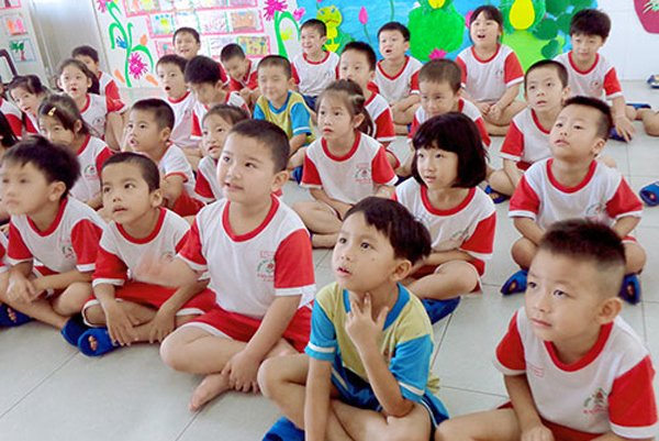 viet nam de nhieu con trai thu 2 chau a