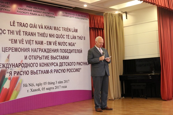 em ve viet nam em ve nuoc nga tinh nga viet qua doi mat tre tho