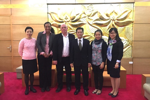 quy rls duc tap trung nang cao nang luc con nguoi tai viet nam