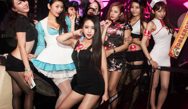 ki su mai dam o han quoc cua mot dong tinh nam dan ong o day chiu choi gap 16 lan o my ferrari du thuyen may bay chua la gi