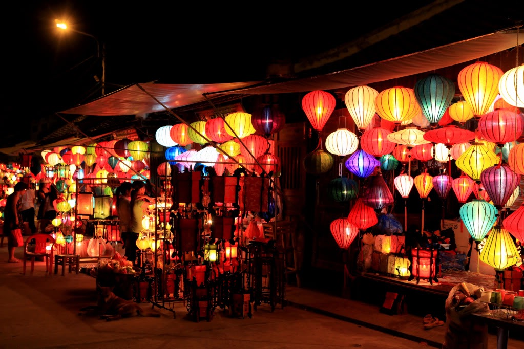 pho co hoi an mien phi ve tham quan nhan ngay quoc te hanh phuc
