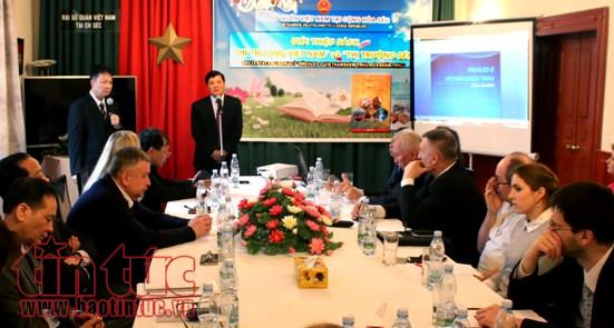 ra mat sach gioi thieu thi truong viet nam sec