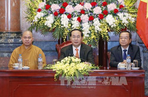 cong dong nguoi viet o nuoc ngoai la bo phan khong the tach roi cua dan toc