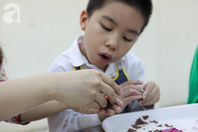 ngam cac be hao hung nan banh troi xinh xinh cho ngay tet han thuc