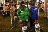 video tan thay taxi bay cua uber chao lieng tren bau troi