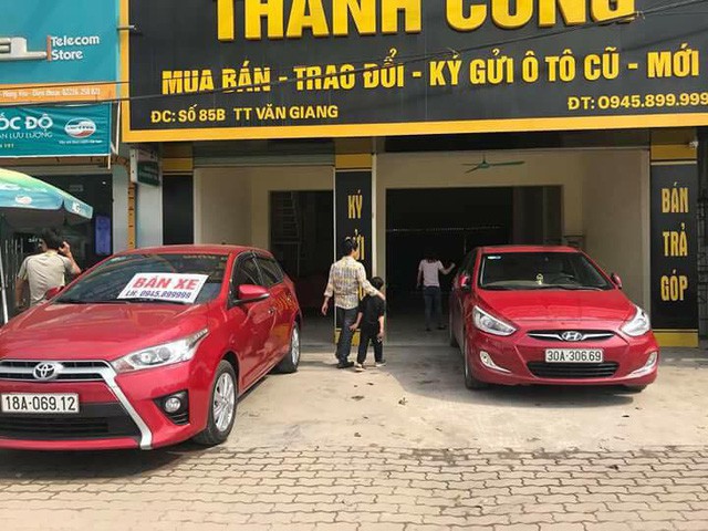 o to cua nguoi phu nu lai nguoc chieu tren cao toc ha noi hai phong da bi dem ban