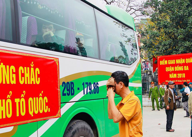 xuc dong khoanh khac tien tan binh len duong nhap ngu