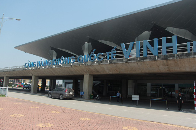 bi nhac nho tai xe taxi dung dao tan cong nhan vien an ninh san bay