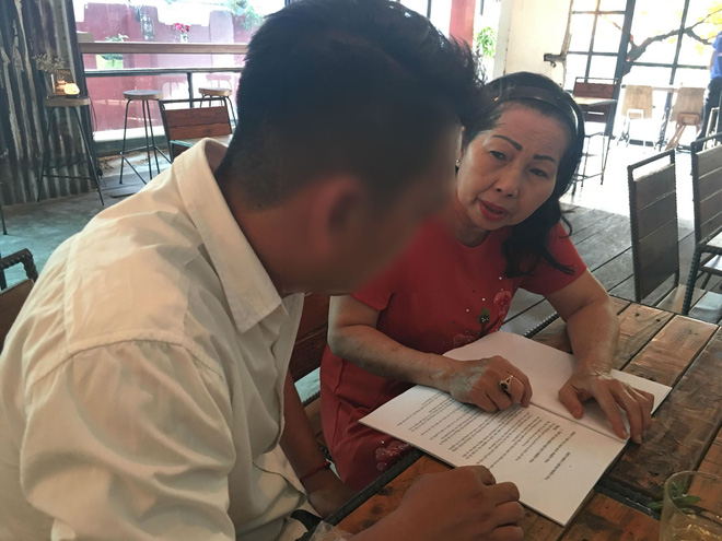 tphcm be gai 3 tuoi nghi bi bao ve xam hai tai truong mam non bo me nghi viec di cau cuu co quan chuc nang