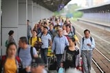 video tu vu chay o to o ktt kim lien lo so chuyen do xe tai loi di chung