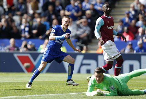 leicester hoa west ham ca ngoai hang anh mo tiec an mung
