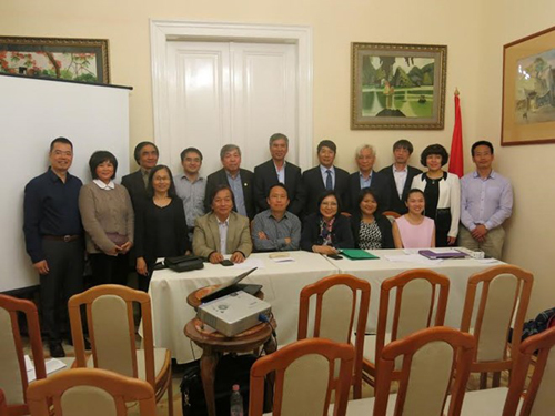hoi tri thuc viet san choi moi ve tri tue tai hungary