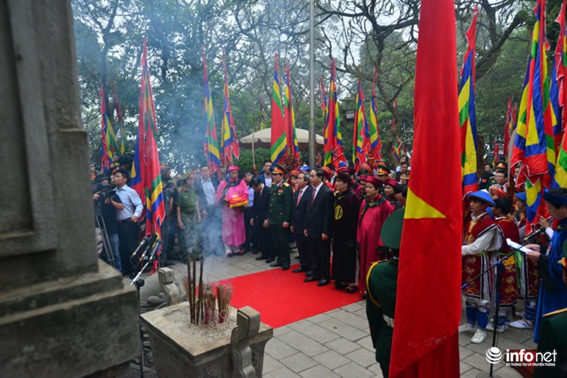 chu tich nuoc cung lanh dao dang nha nuoc dang huong tuong niem cac vua hung