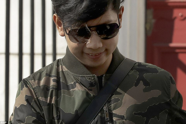 cau am cua gia toc ty phu redbull xuat hien tai anh giua buc xuc cua du luan sau vu tai nan gay chet nguoi