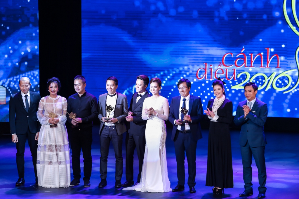 sai gon anh yeu em am nhieu giai thuong canh dieu vang 2016