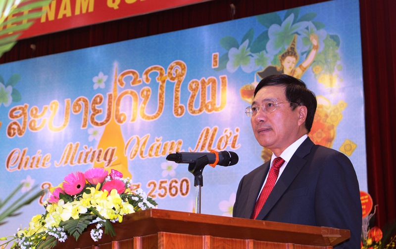 dai su quan lao to chuc don tet co truyen bun pi may tai ha noi