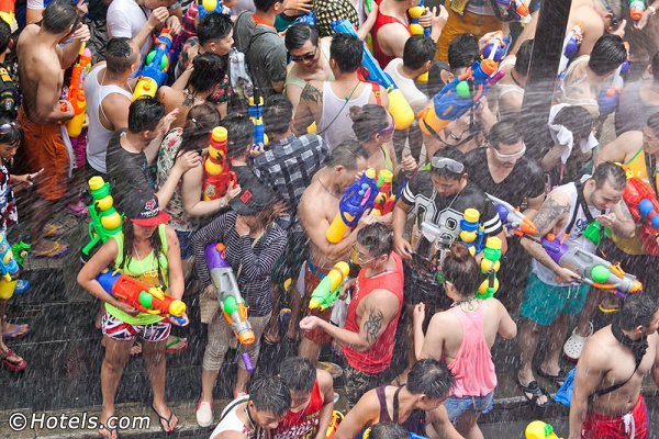 le hoi songkran 2017 nhung diem den khong the bo qua khi den thai lan