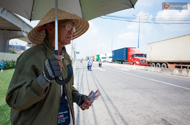 chum anh nguoi dan lao dong o sai gon vat lon duoi nang nong oi buc de muu sinh