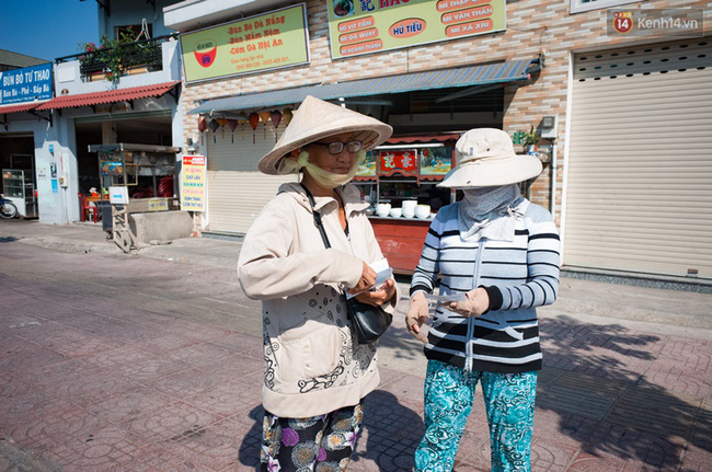 chum anh nguoi dan lao dong o sai gon vat lon duoi nang nong oi buc de muu sinh