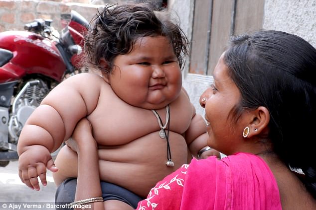 em cha moi 8 thang tuoi nhung da nang toi 17kg