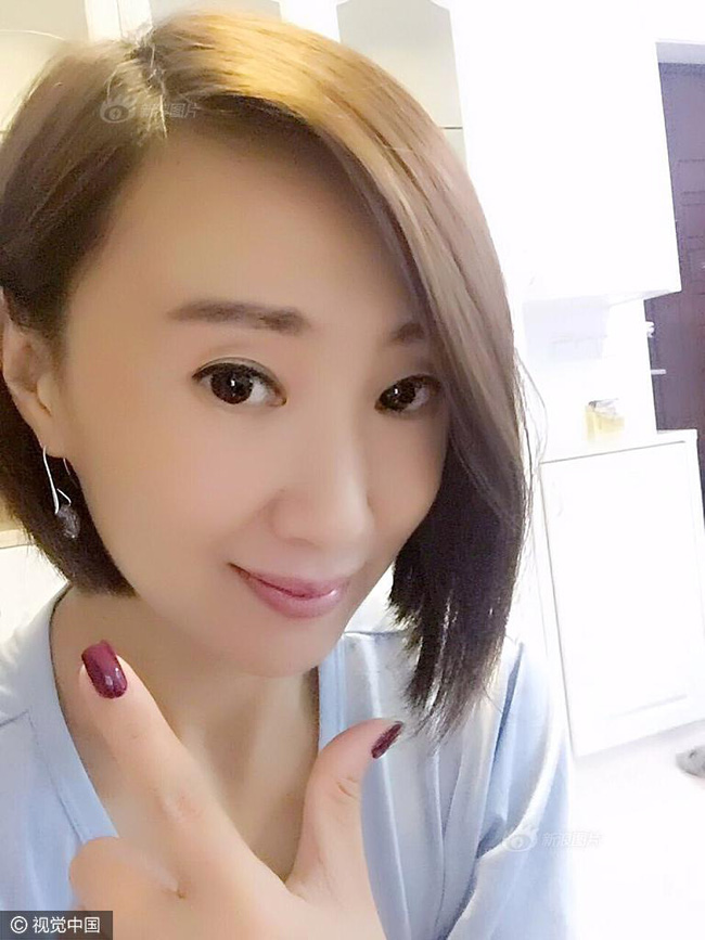 len mang ken chong nu giam doc tre dep khong quen yeu cau doi phuong dua tien dat coc truoc khi ket giao