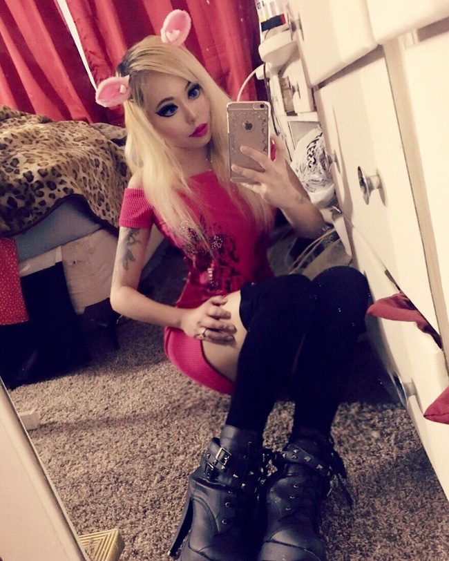 het hon voi bup be barbie phien ban dong phim ma khong can hoa trang