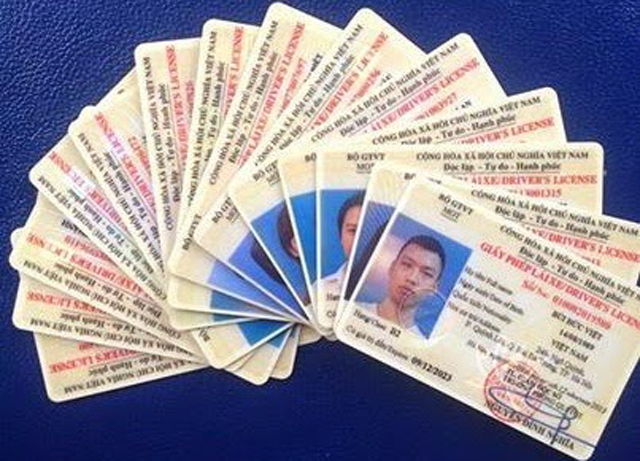 huy bo quy dinh bat buoc nguoi dan phai doi gplx nhua pet
