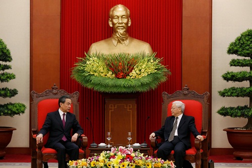 tong bi thu nguyen phu trong tiep uy vien quoc vu bo truong ngoai giao trung quoc