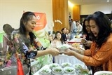 nem nuong dac san giup am thuc viet ghi diem voi thuc khach thai lan