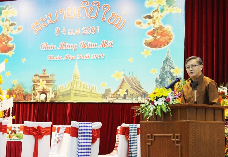 dan toc lao anh em don mung tet co truyen bunpimay tai ha noi