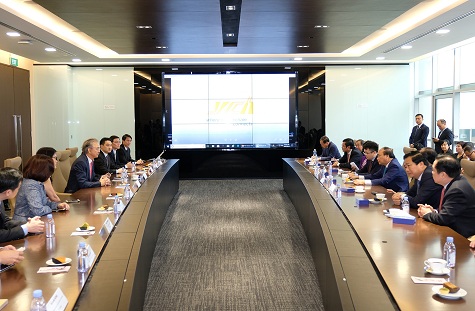 thu tuong nguyen xuan phuc mong muon day manh hop tac linh vuc logistics voi singapore