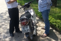 ha noi phat hien mot co so san xuat lam gia bien so xe