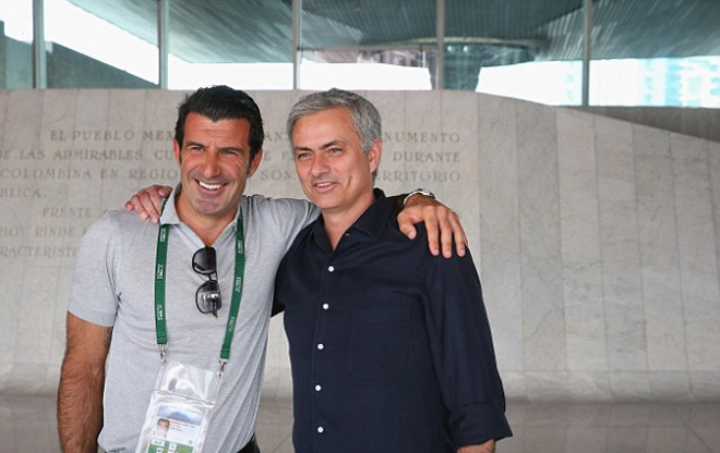 mourinho sap lam hlv cho ronaldinho