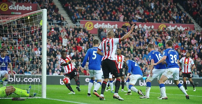 everton sa thai hlv martinez sau 3 nam gan bo
