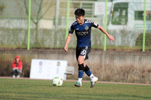 hom nay xuan truong se ra mat tai kleague