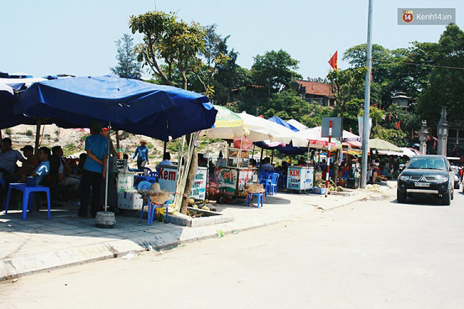 cong nuoc thai den ngom ngap rac boc mui xa thang ra bien sam son
