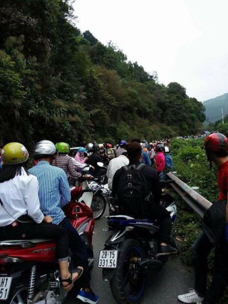 nhin lai nhung hinh anh gay choang ve ky nghi le 304 15