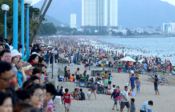 du lich bung no gia dich vu cao ngat nguong dip nghi le 304
